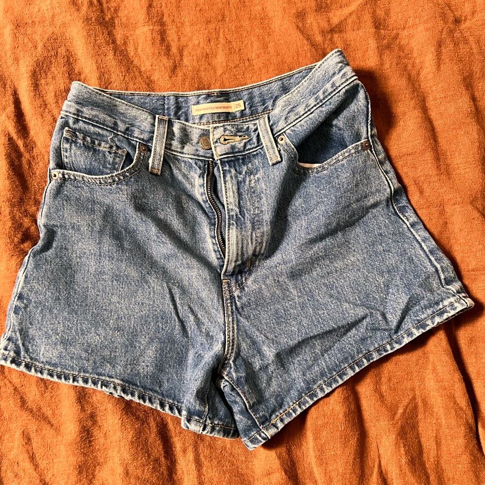 Levi’s A line shorts